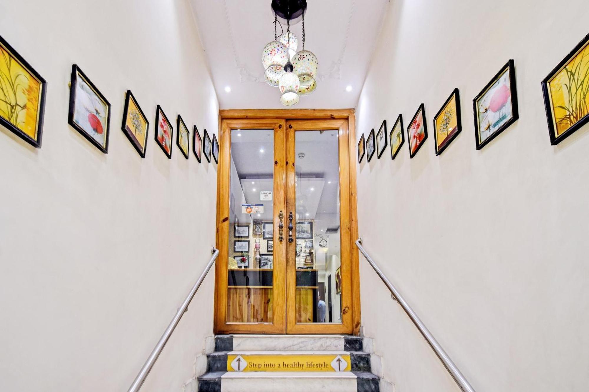Collection O Motisarai Hotel Kolkata Exterior photo