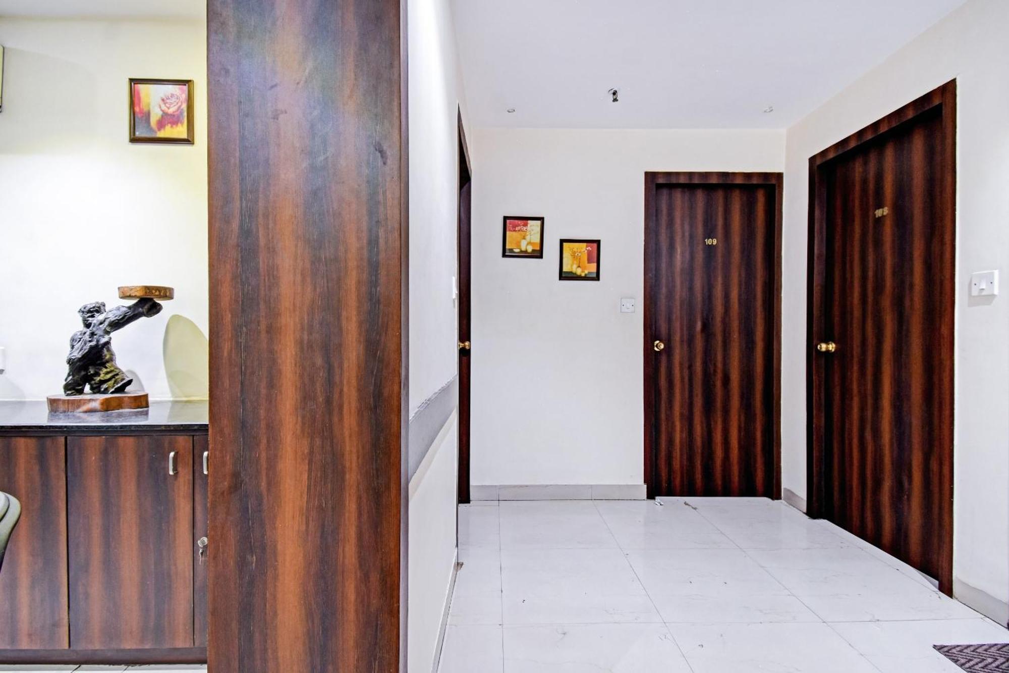 Collection O Motisarai Hotel Kolkata Exterior photo
